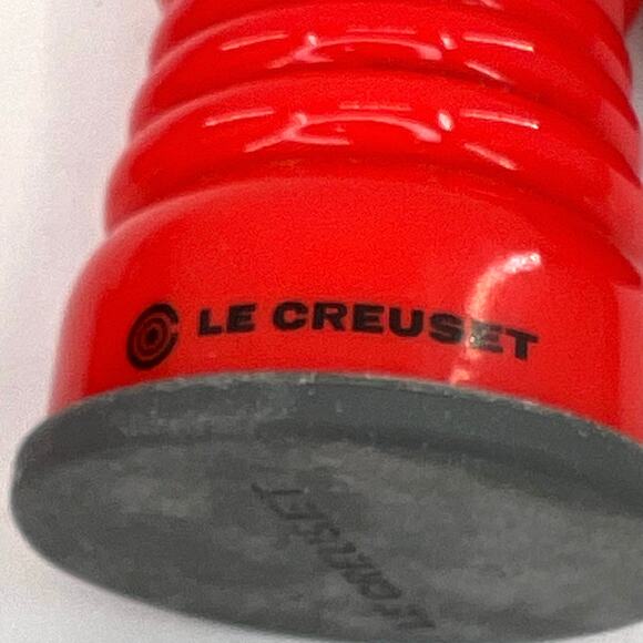 Le Creuset Salt and Pepper Mill set - Picture 8 of 8